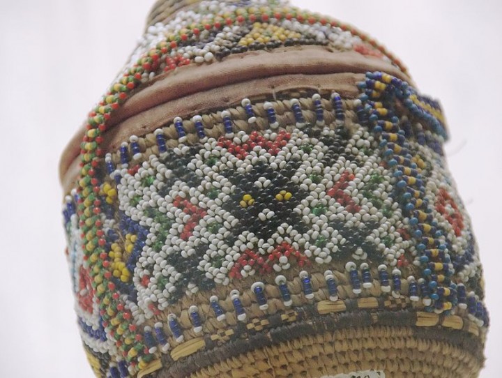 Beadwork_on_Container