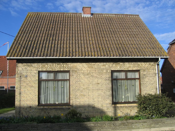 older-small-house